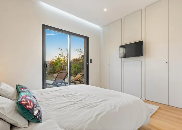 Villa Calme Avec Piscine Chauffee - 6 Personnes - Figari Proche Porto-Vecchio Et Bonifacio *