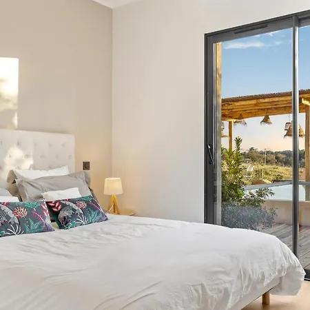 Villa Calme Avec Piscine Chauffee - 6 Personnes - Figari Proche Porto-Vecchio Et Bonifacio *